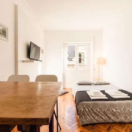 דירה Carmo ליסבון