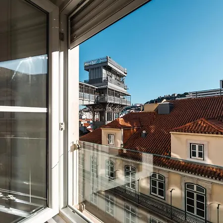 Apartment Carmo Lisbon