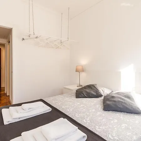 Apartment Carmo Lisbon